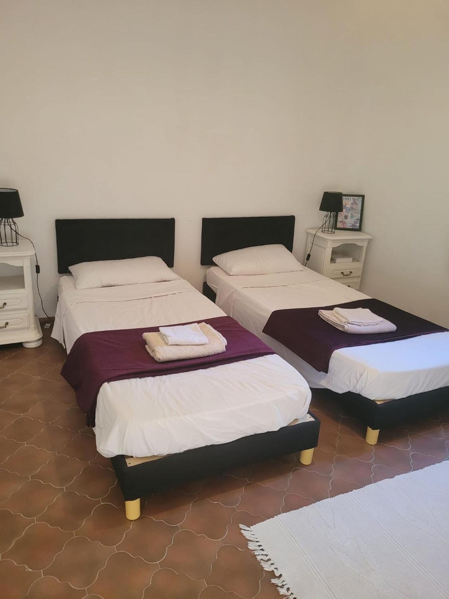 Appartement Proche Aeroport Marseille Marignane - Studio Confortable - Logement Ideal - Hebergement Tout Equipe Роняк Екстериор снимка