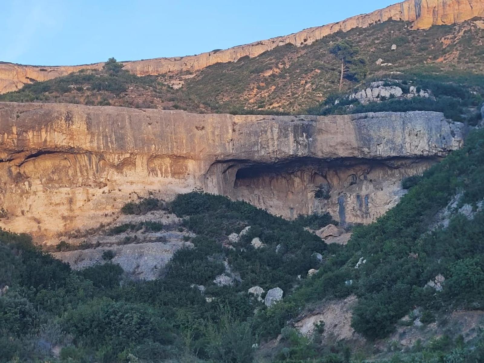 Appartement Proche Aeroport Marseille Marignane - Studio Confortable - Logement Ideal - Hebergement Tout Equipe Роняк Екстериор снимка